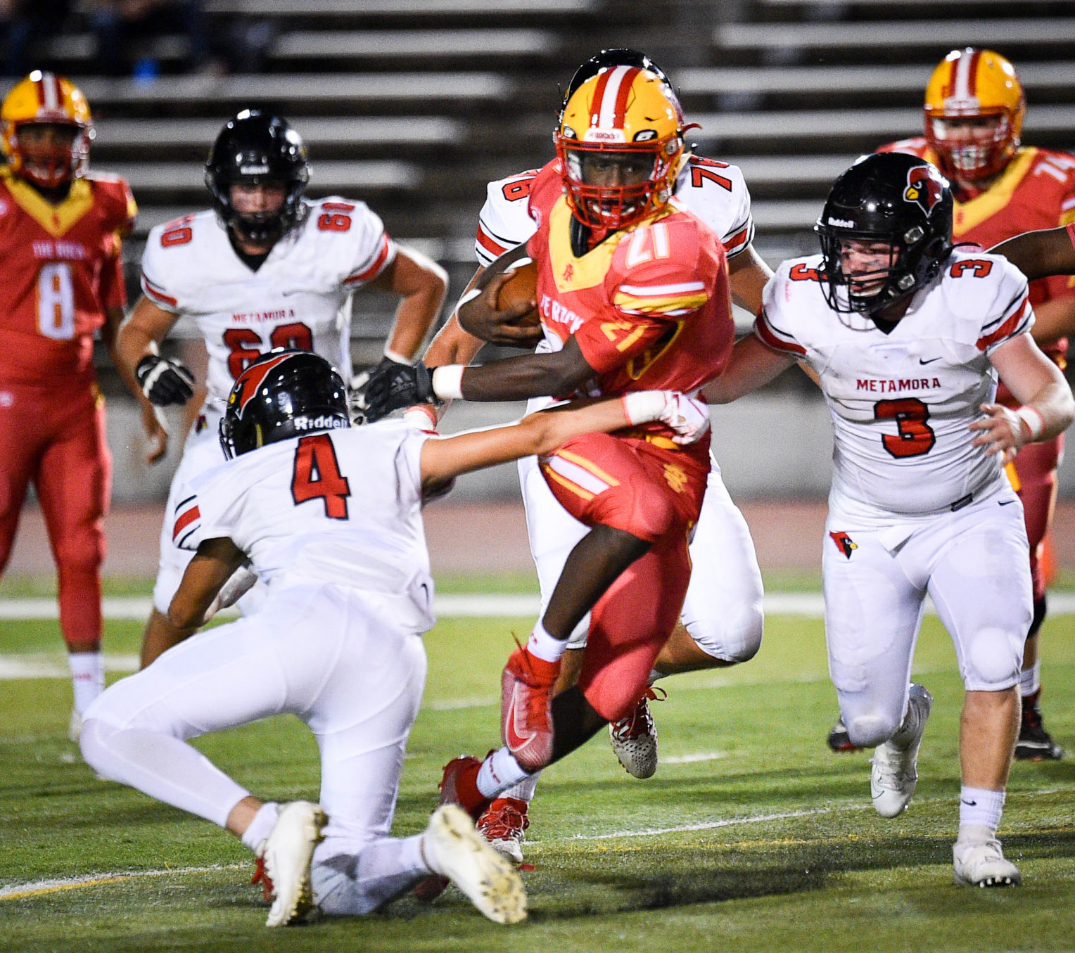 090619-mda-spt-rocky-football-015a.jpg